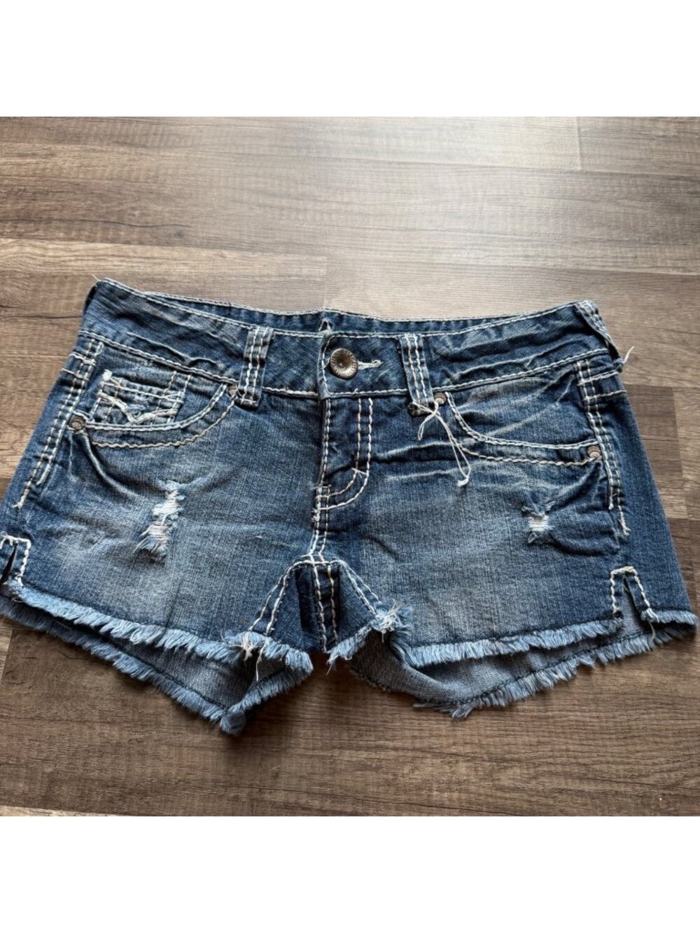 Amethyst Womens Distressed Denim Shorts Size 5 Frayed Hem Blue Jean Casual